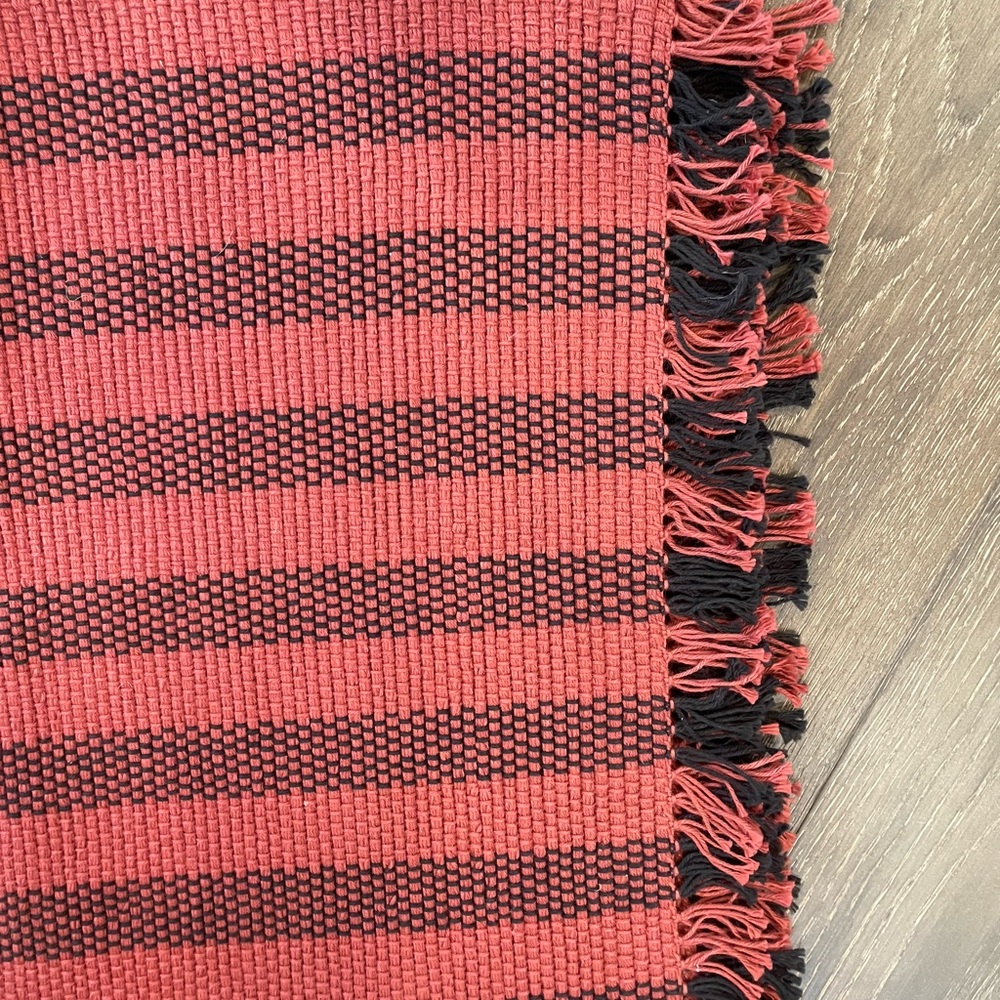 Red and Black Striped hand woven cotton placemats. Set of four - Picture 4 of 4